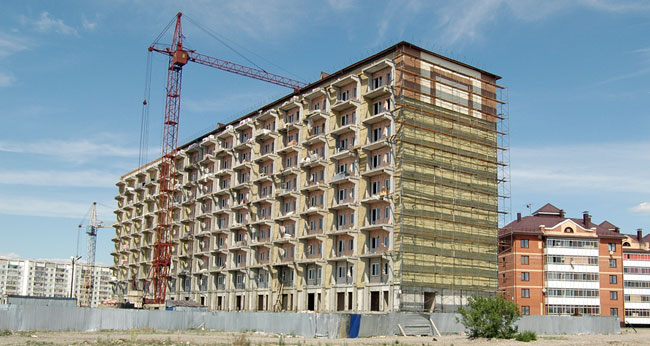 криминальная история развивается на строительстве 9-этажного жилого дома в Кызыле по ул. Московская